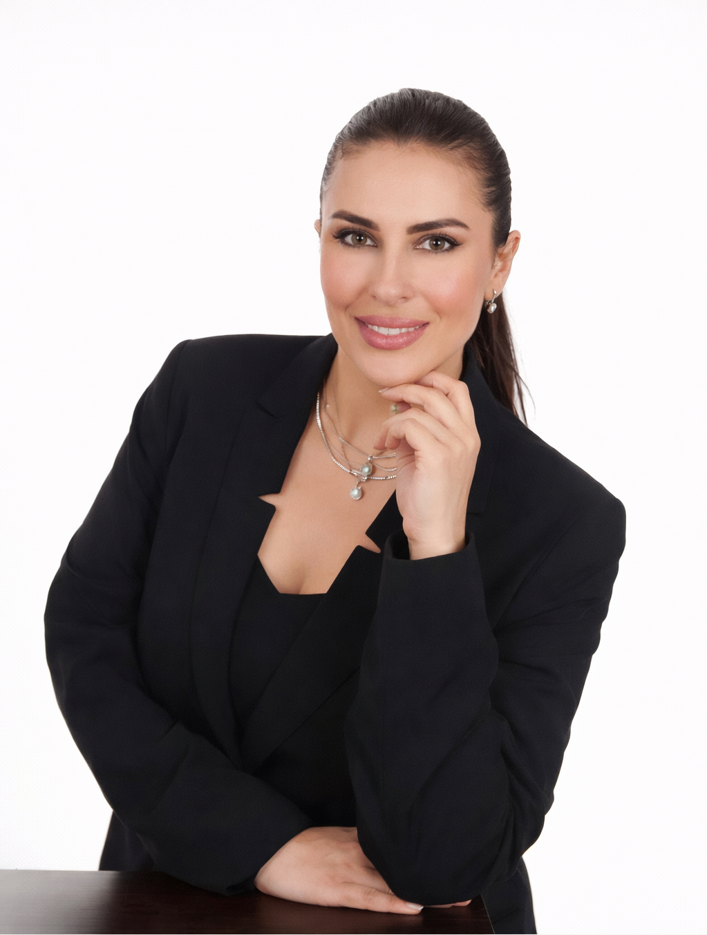 Beauty Aesthetic Clinic London SPMU Grand Master and aesthetician in London